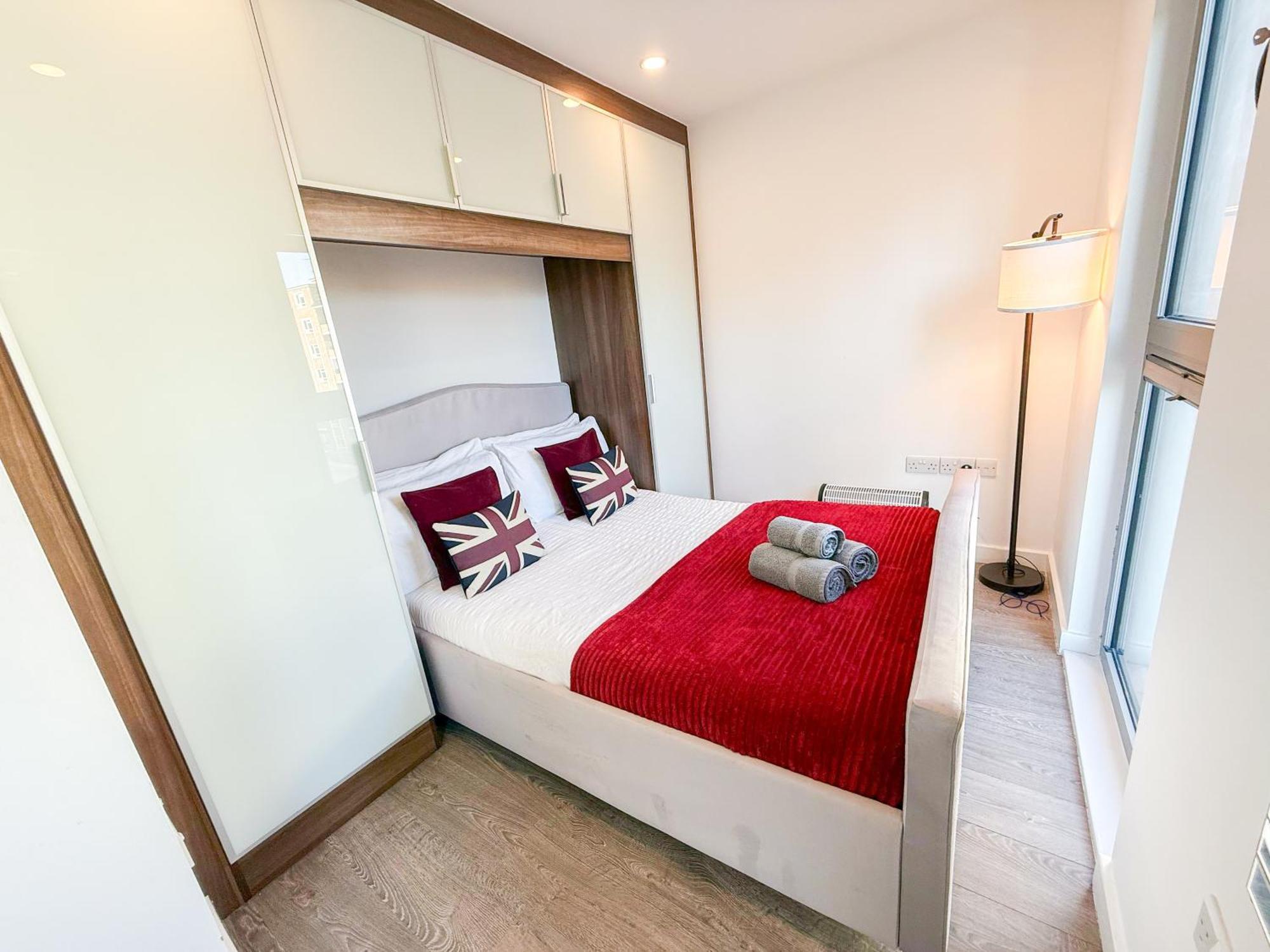 Contemporary With Private Terraces In Shoreditch, Hoxton, Islington * Londra