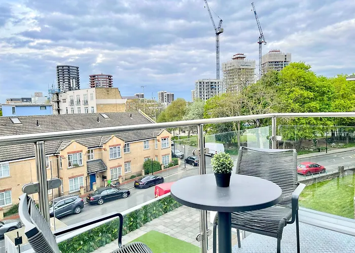 Contemporary Apartments With Private Terraces In Shoreditch, Hoxton, Islington