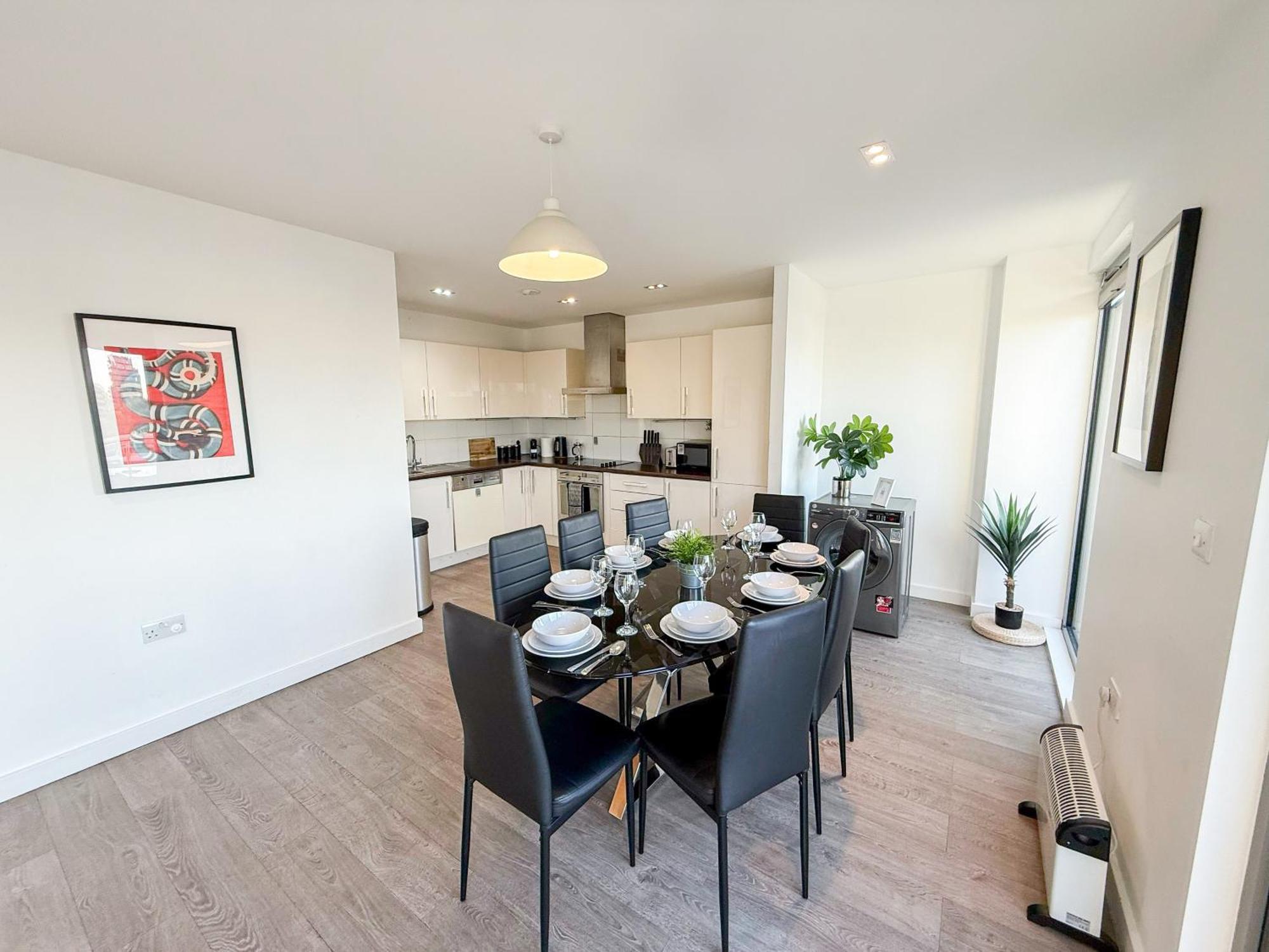 Contemporary With Private Terraces In Shoreditch, Hoxton, Islington Apartment